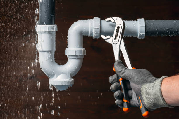 Professional Drain Cleaning technician working in Gilberts, IL